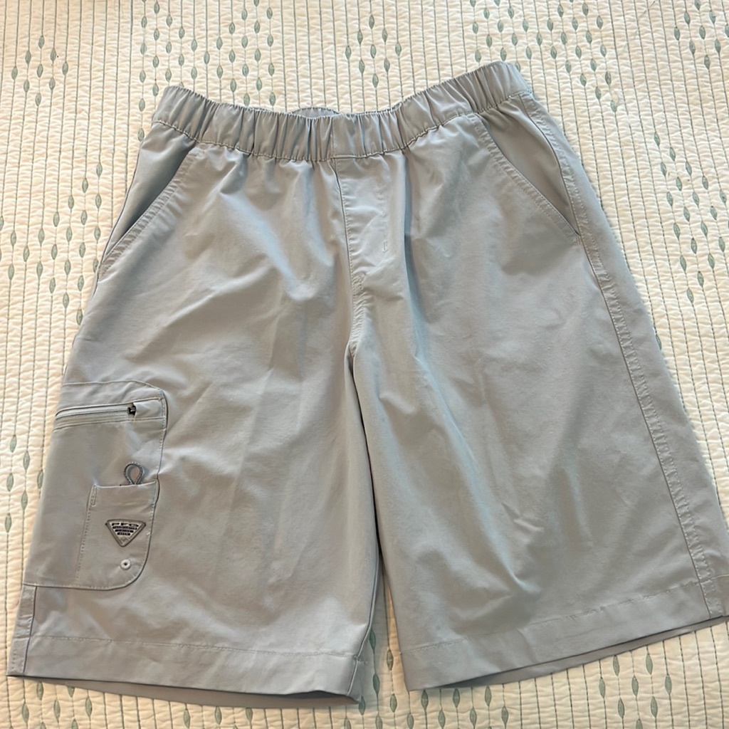 Boys Columbia Shorts, Size Large, Elastic Waist